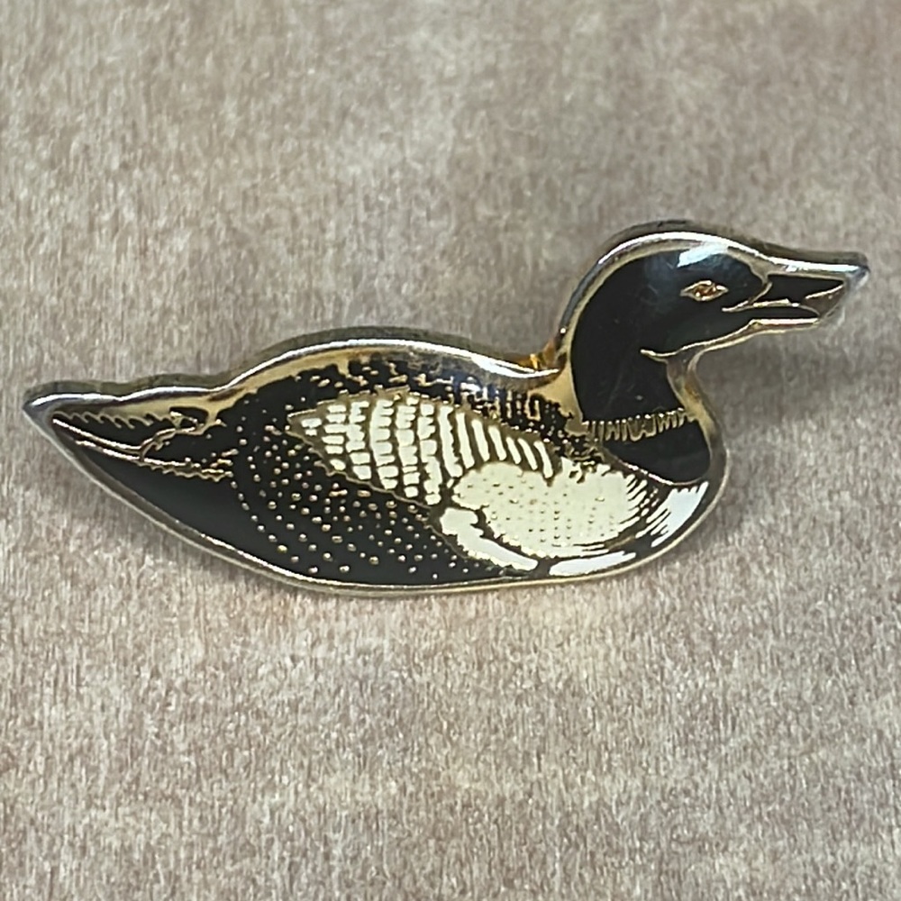 Ring-Necked Duck Vintage Enamel Lapel Pin